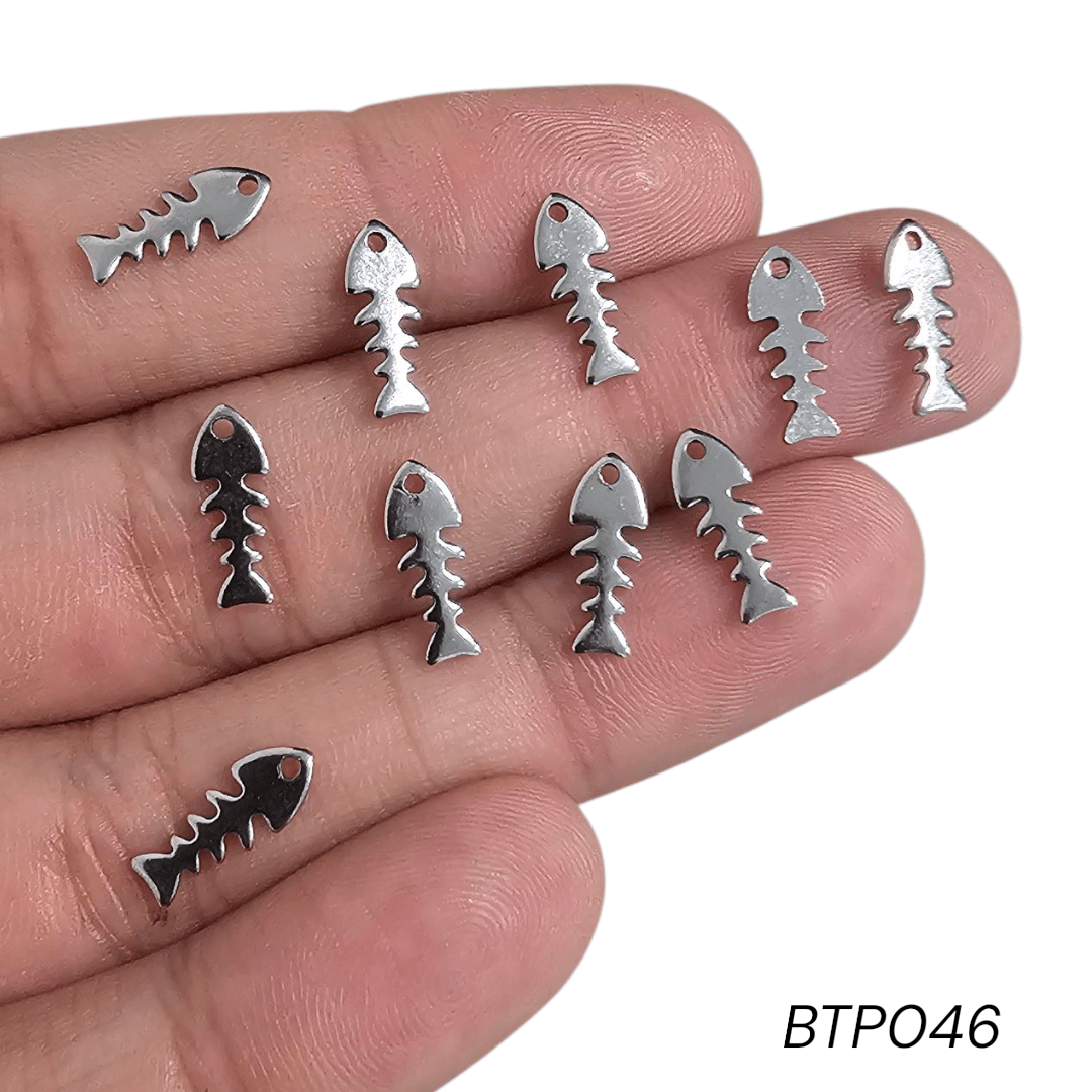 PINGENTE AÇO INOX - ESPINHA DE PEIXE - BTP046 - 7,7MM X 4,9MM - C/10 