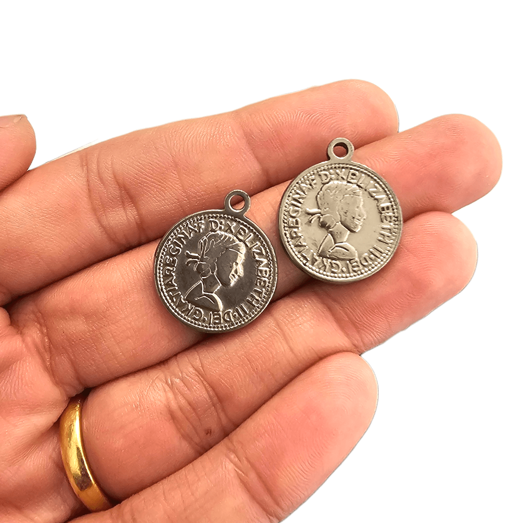 PINGENTE BTP062 MEDALHA MOEDA AÇO INOX - 24MM X 20MM - C/2