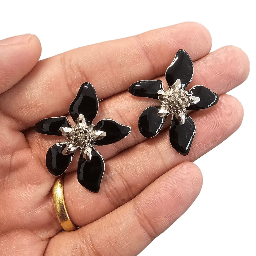 PINO DE BRINCO FLOR ESMALTADO 12830 (13229) - NIQUEL - 28MM X 28MM - PAR 