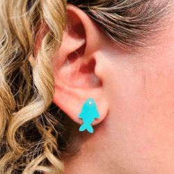 BRINCO PEIXINHO - BRILHO - 17MM X 10MM - PAR