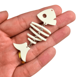 PINGENTE ESPINHA DE PEIXE ARTICULADO - 74MM X 29MM - UND