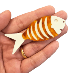 PINGENTE PEIXE ACRILICO - 79,3MM X 32MM - UND