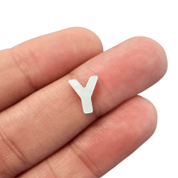 ENTREMEIO MADREPÉROLA LETRA - 10MM - UND