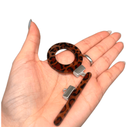 FECHO T - MA01 - ACRILICO -  UND