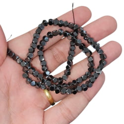 FIO PEDRA HEMATITA CUBO FACETADO - 3,8MM X 5,7MM - UND