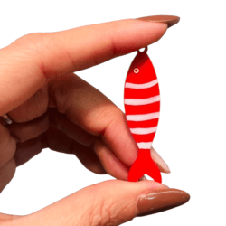 PINGENTE ACRILICO PEIXE - FAIXA - 49,7MM X 12,6MM - UND PINGENTE ACRILICO PEIXE - FAIXA - 49,7MM X 12,6MM - UND