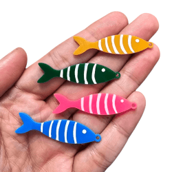 PINGENTE ACRILICO PEIXE - FAIXA - 49,7MM X 12,6MM - UND