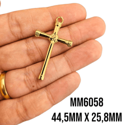 PINGENTE CRUZ - MM6058 - 44,5MM X 25,8MM - UND