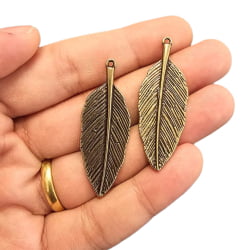 PINGENTE FOLHA 11025 - 48,3MM X 17,8MM - UND