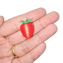 PINGENTE FRUTA - DOURADO - 30MM - UND