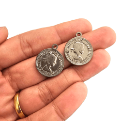 PINGENTE BTP062 MEDALHA MOEDA AÇO INOX - 24MM X 20MM - C/2