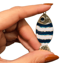 PINGENTE PEIXE BARRIGUDINHO ESMALTADO - 47MM X 21MM - UND