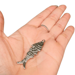 PINGENTE PEIXE MM5949 - 41,3MM X 11,7MM - UND