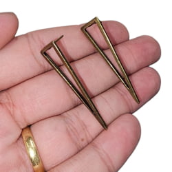 BRINCO TRIANGULAR - 13190 - 36,8MM X 3,9MM - PAR