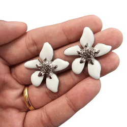 PINO DE BRINCO FLOR ESMALTADO 12830 (13229) - NIQUEL - 28MM X 28MM - PAR 