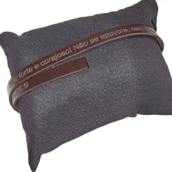 TIRA COURO JOSUÉ 1:9 - 34CM X 0,8CM - UND  