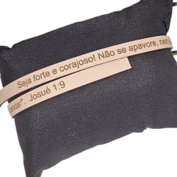 TIRA COURO JOSUÉ 1:9 - 34CM X 0,8CM - UND  